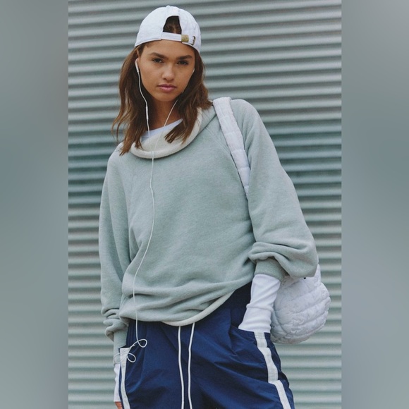 Free People Movement ~ Cutback Mock Neck Pullover ~ XS ~ NWT - Picture 1 of 15